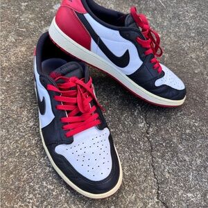 Nike Men's Black, White, and Red Sneakers